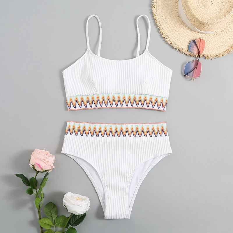 "Maillot de Bain Bikini Blanc Taille Haute - Été 2024"